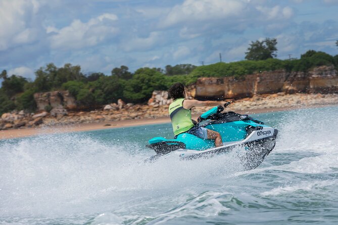 1-Hour Casino Royale Jet Skiing in Darwin - How the guide affects your experience