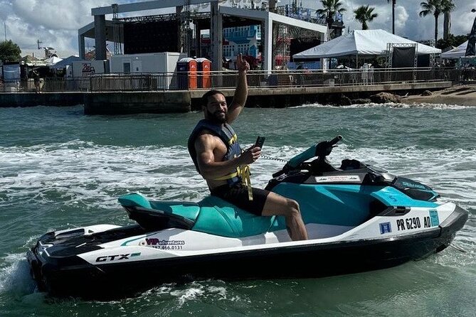 1-Hour Freestyle Jet Ski Adventure in the Bay - The safety briefing comes before the fun