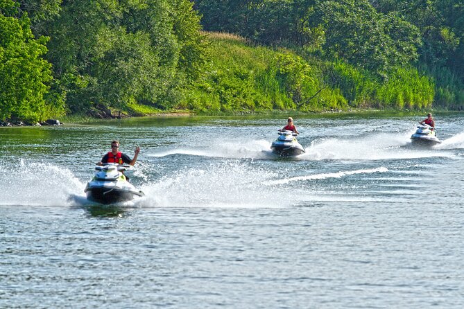 1-Hour Jet Ski Guided Tour – Explore Montreal Waterways in Style! - Free riding for 15 to 25 minutes
