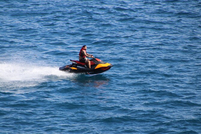 1 Hour Jet Ski in Tenerife - The first minutes: safety, equipment, and control