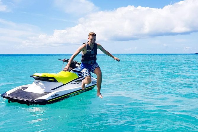 1-Hour Jet Ski Tour: Single or Double Option - Nettle Bay and Red Bay from the water