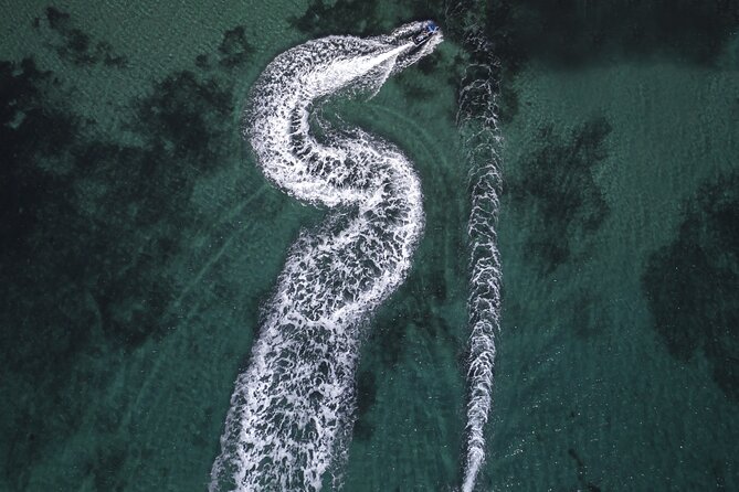 1 hour Luquillo Guided Jetski Tour to Las Picuas - Following the Luquillo coast toward Las Picuas