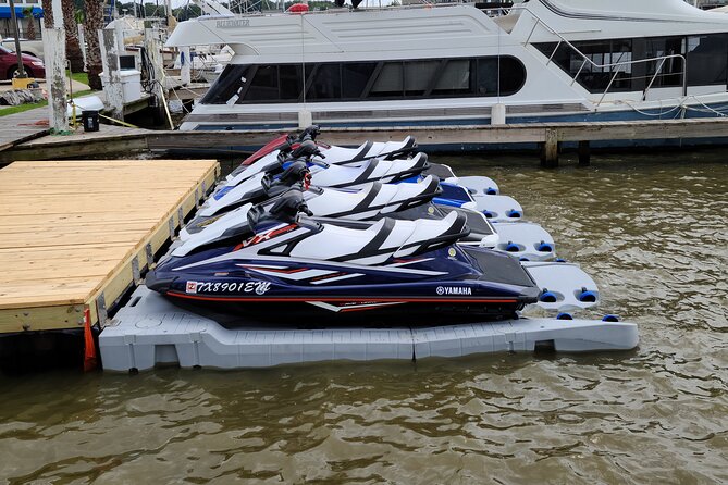 1-hour Single Jet Ski Rental in Seabrook - up to 2 passengers - The safety briefing and first launch