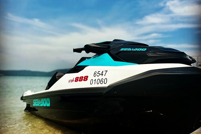 2.5 hours Pig Island-Virgin Islands & Snorkeling Jet Ski Safari - Cruising past a Thai temple toward Koh Tan