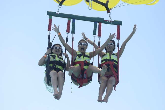 2 in 1 Parasail Cancun and Jet ski - Two Cancun thrills in one short outing