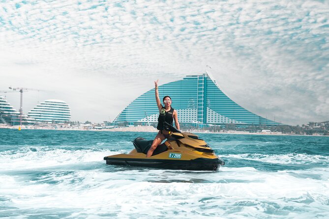 24 Karat Gold Jet Ski Adventure with Burj Khalifa View - How the 30-minute format affects value