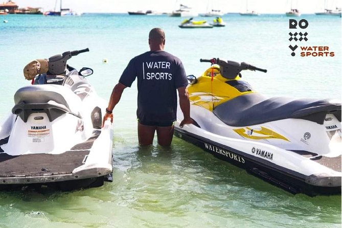 30-min Jet Ski Tour: Single or Double Option - Choosing between a single and double jet ski