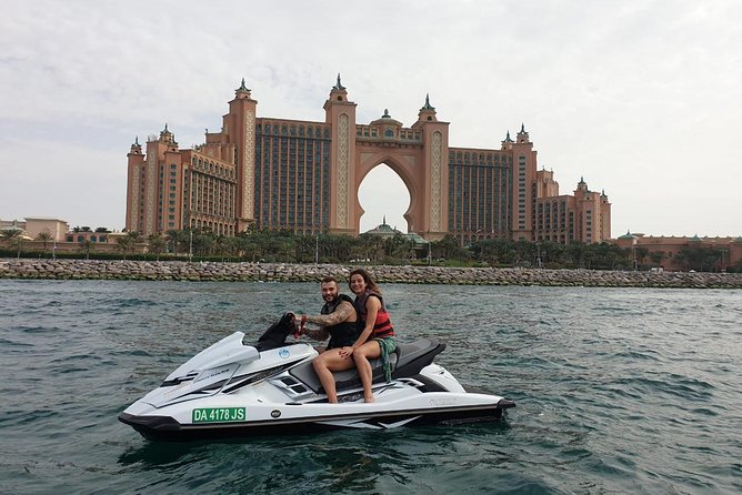 90 Minutes Dubai Palm Jumeirah Jetski Tour - The guides make a real difference