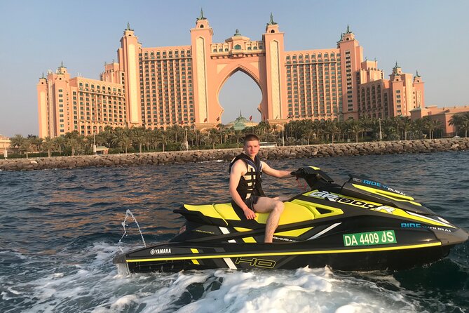 90 Minutes Dubai Palm Jumeirah Jetski Tour - Who should book this Dubai water adventure?