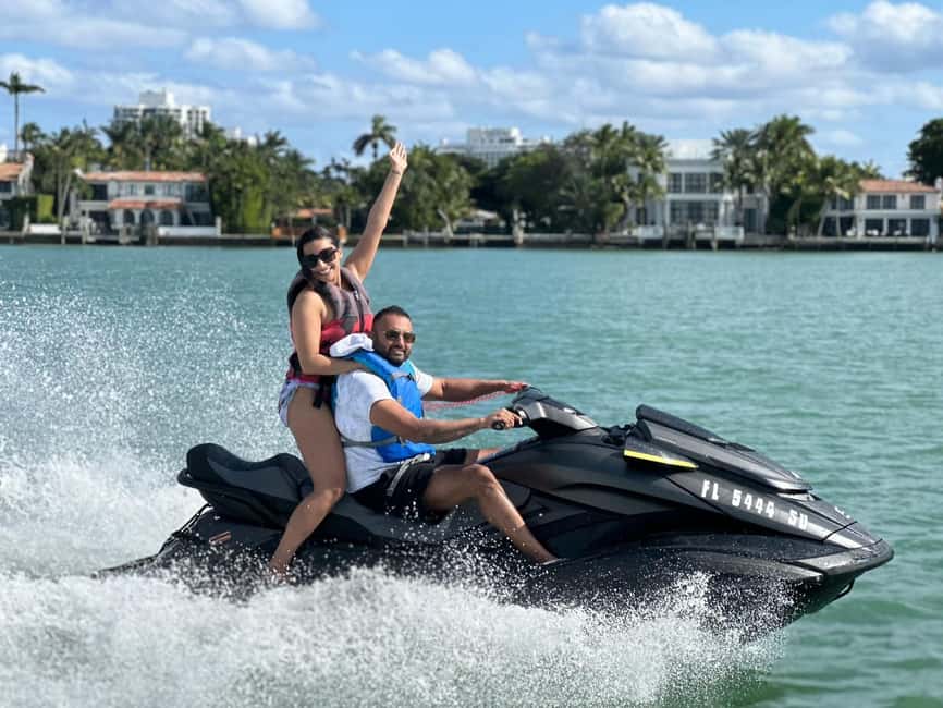 961 NW Seventh St Miami, FL 33136 Miami Jetski aventure #1 - Sharing a machine and meeting the age rules