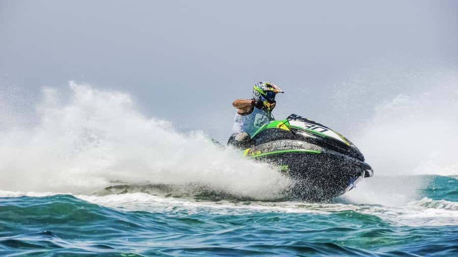 Abu Dhabi 1-Hour Jet Ski Rental - When to book, and when to skip it