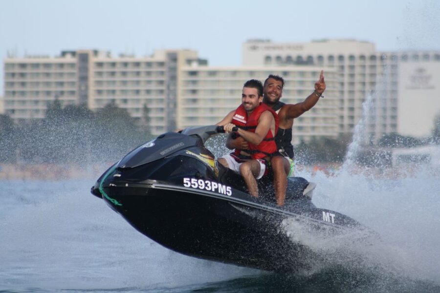 Albufeira: Jet Ski Rental - Starting at Praia dos Tomates near Albufeira
