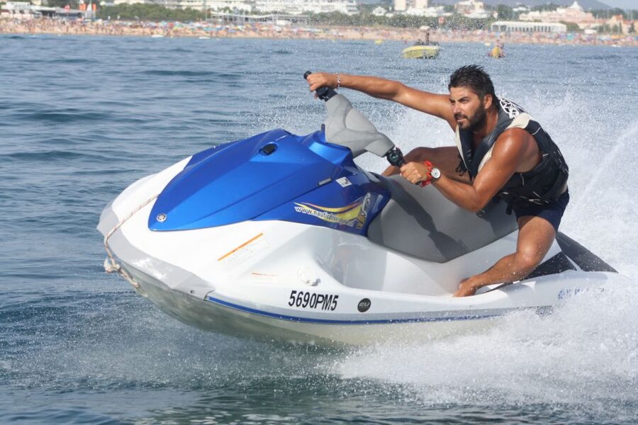 Albufeira: Jet Ski Rental - What the closed circuit changes