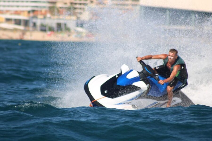 Albufeira: Jet Ski Rental - Who will enjoy this most