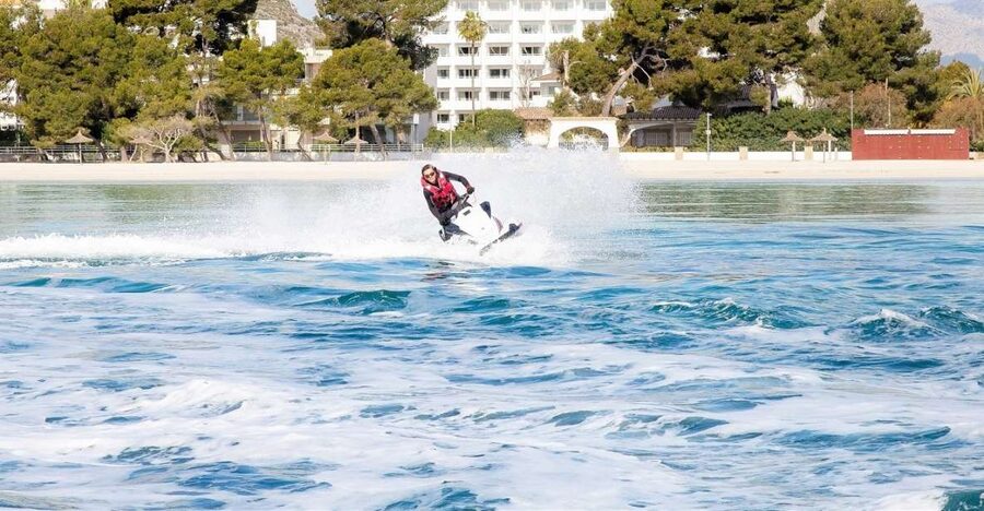 Alcudia: 30-Minute Jet Ski Adventure for Beginners & Photos - Starting at Alcudiajets in Port d’Alcudia