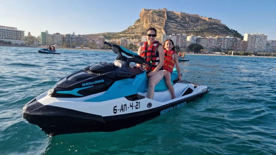 Alicante: Jetski Excursión to Tabarca Island with snacks - Reaching Tabarca by jet ski