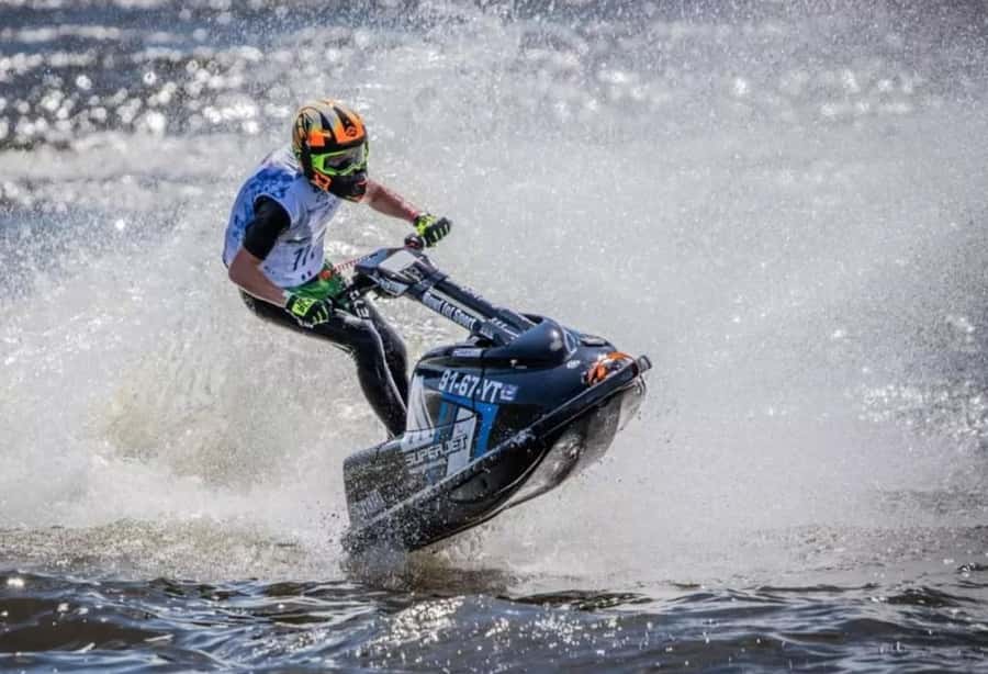 Arabian Gulf Jet Ski Adventure – Ride the Blue Waters - Is $43 good value?