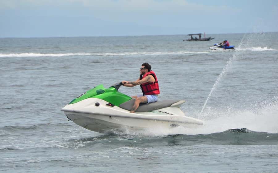 Bali: 30-Minute Jet Ski Selft Drive - How to fit it into your Bali plans