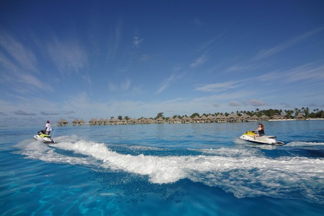 Bora Bora Moana Jet Ski - Fruit, photos, and the coconut lesson
