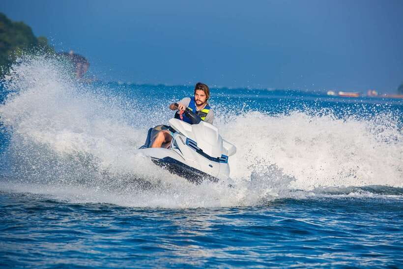 Boracay: Jet Ski Experience - Meeting at White Beach, then heading offshore