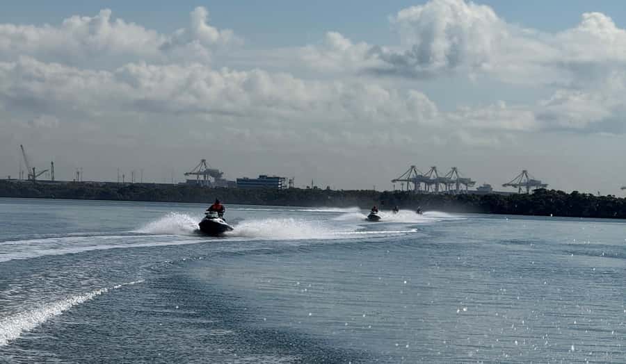 Brisbane: Half-Day Jetski Adventure to Moreton Bay Islands - The final hour back across the bay