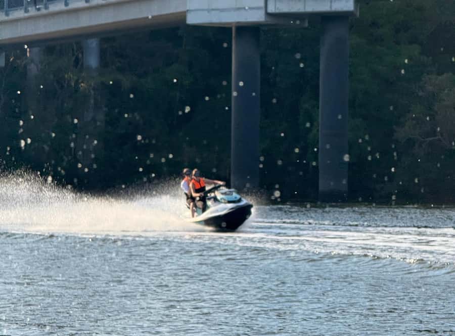 Brisbane: Sunset Jetski Tour on the Brisbane River - Riverside mansions, marinas, and city lights