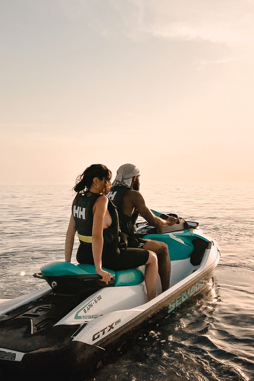 Cala d'Or | Jet Ski Sunset Tour 1h15 along southeast coast. - What the guided format adds