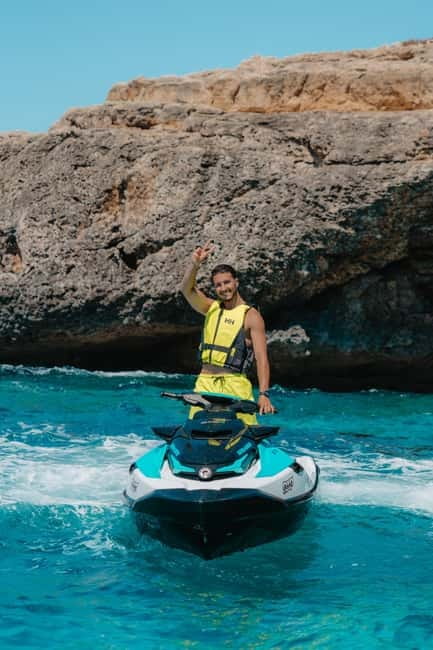 Cala d'Or | Jet Ski Tour 30 min along southeast coast. - The tour at a glance
