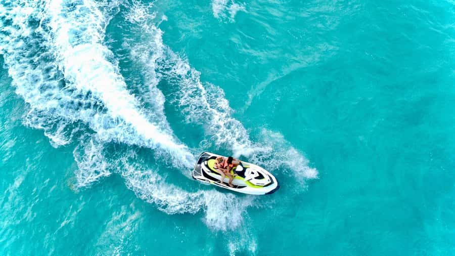 Cancun: Jet Ski Rental in Ocean Side - Finding the launch point beside Hyatt Ziva Cancún
