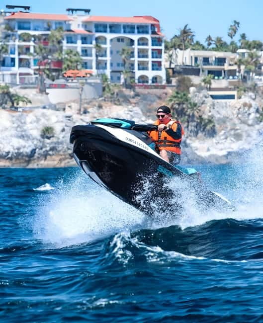 Cannes: Jet Ski Adventure with Optional Instructor - Choosing between 30 and 60 minutes