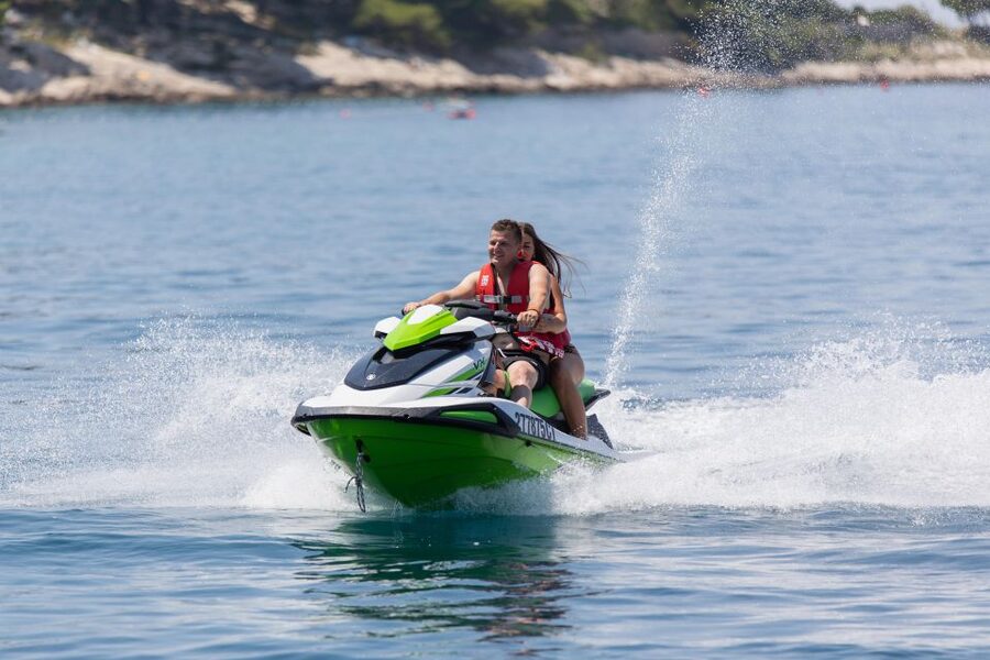 Cavtat: Jet ski rental - Who will enjoy this ride most