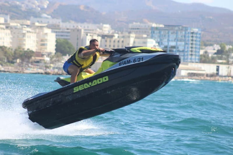 Closed circuit on Jetski - The circuit and Marbella views