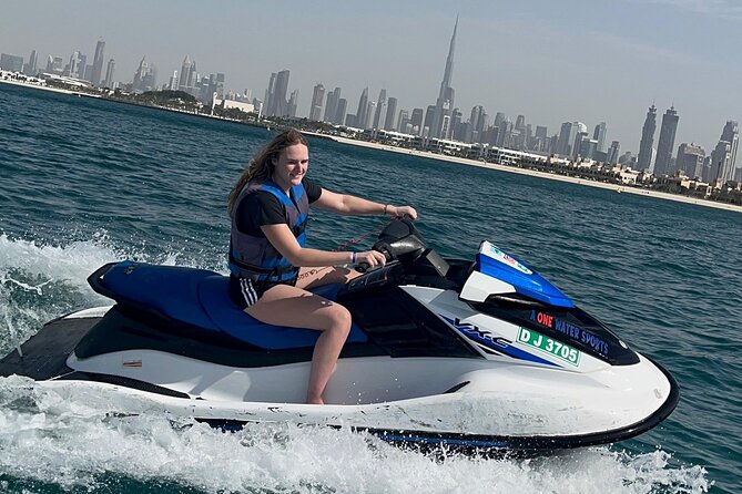 Dubai: 45 Min Jet Ski to Burj Khalifa & Burj Al Arab view - Who should book this experience?