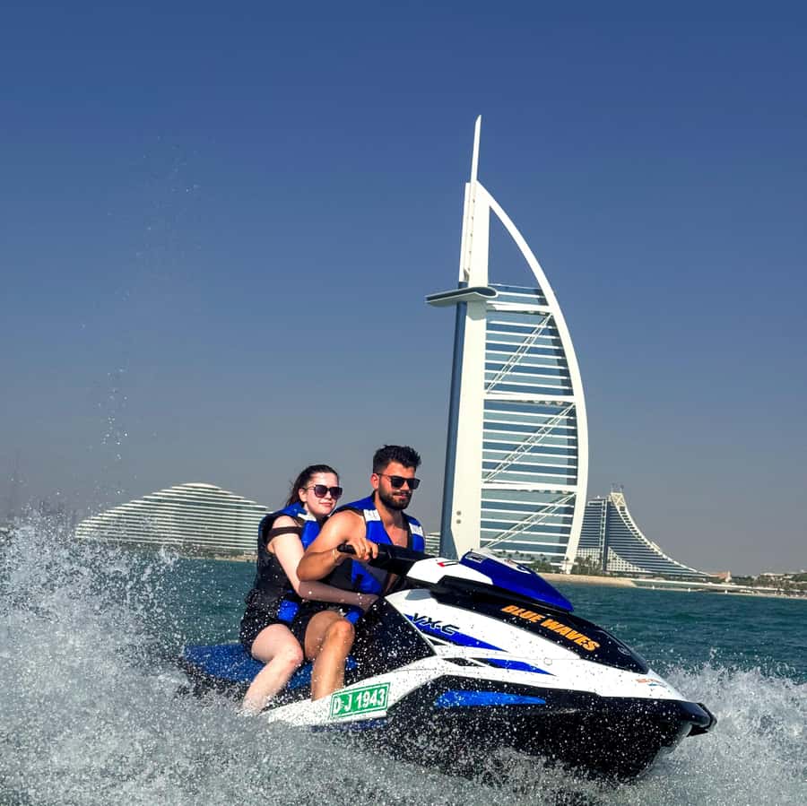 Dubai: Experience Jet Ski to Burj Al Arab +PICTURES & VIDEOS - Choosing Between 30 and 60 Minutes