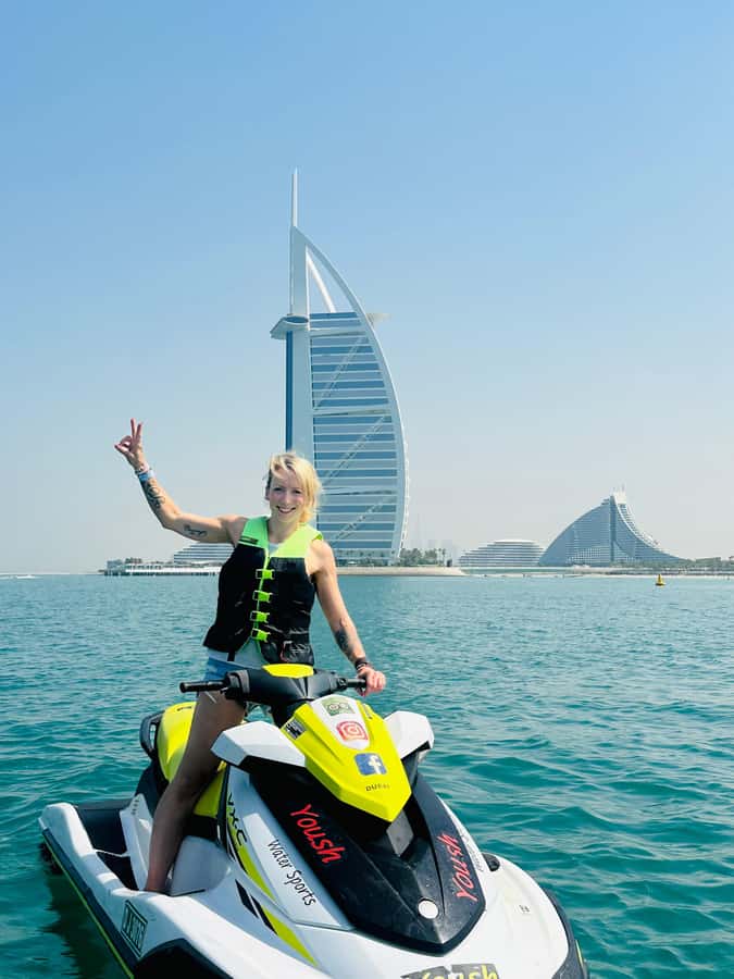 Dubai: Jet ski & Flyboard in Dubai Free Ice Cream - Starting at Yoush Water Sports on Jumeirah Road