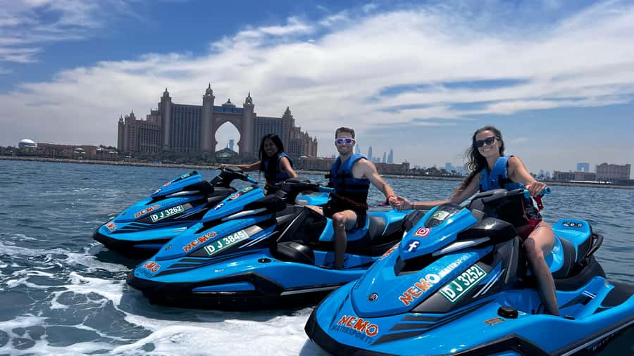 Dubai: Jet Ski to Atlantis with Videos, Photos and Ice Cream - Umm Suqeim and the first look at Burj Al Arab
