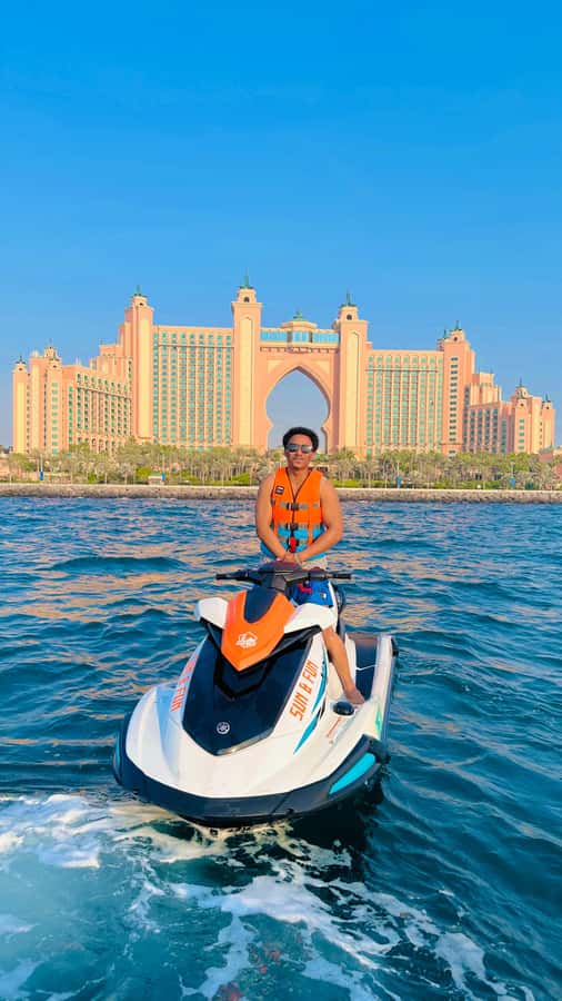Dubai jet ski: visit the Burj al Arab and Atlantis with photos and videos - The one-hour route to Atlantis
