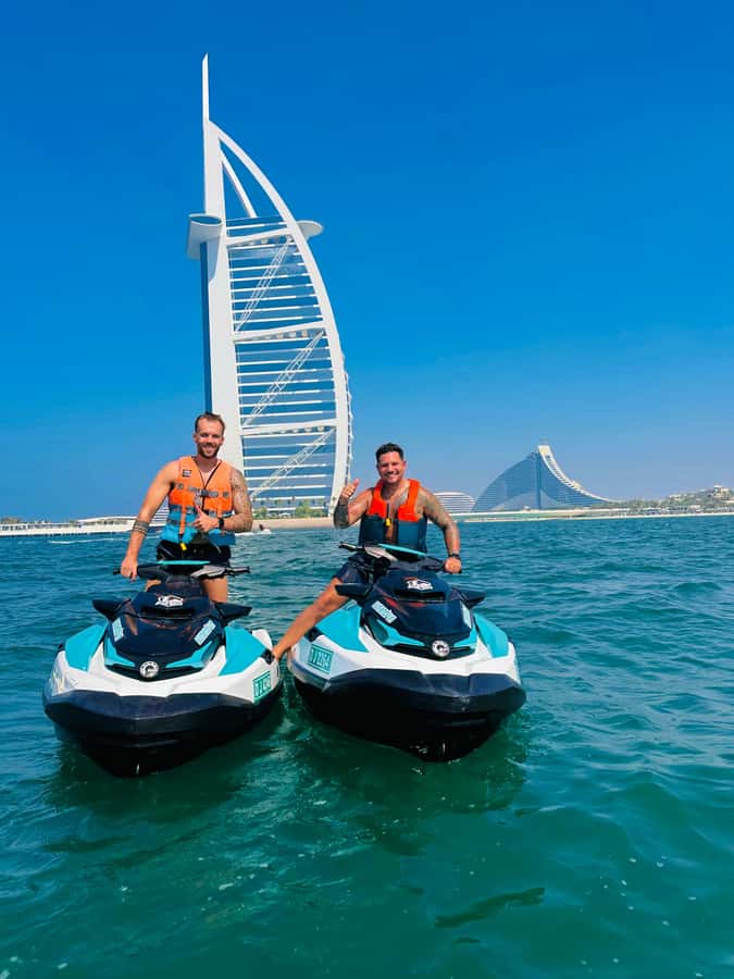 Dubai jet ski: visit the Burj al Arab and Atlantis with photos and videos - What the photos and videos add