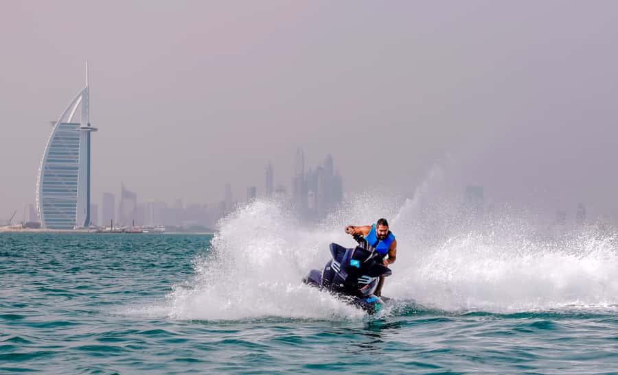 Dubai: Jetski, Burj Khalifa, Burj Al Arab, Juice, & Photos - The Burj Al Arab detail you need to know
