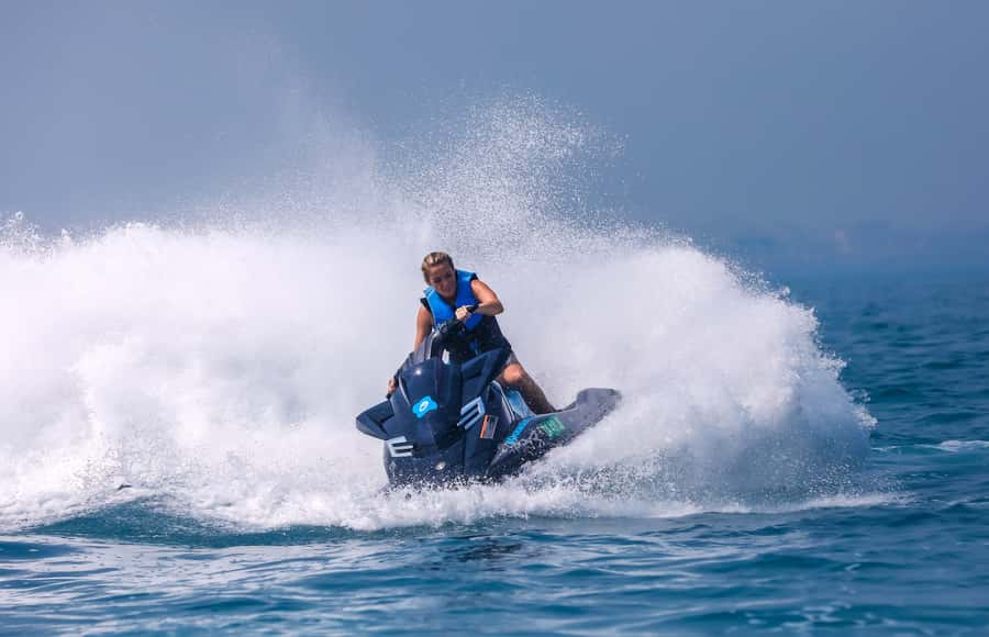 Dubai: Jetski, Burj Khalifa, Burj Al Arab, Juice, & Photos - Photos and videos that are actually useful