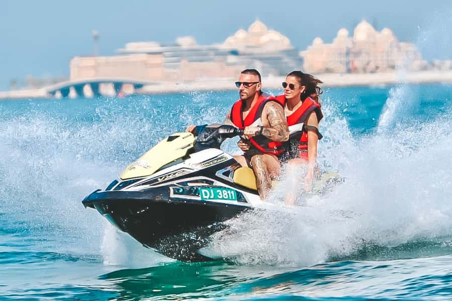 Dubai: Jumeirah Beach Jet Ski Rental for up to 2 People - The safety briefing before the engine starts