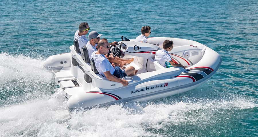 Dubai: Private Self-Drive SeaKart Jet Ski Boat Tour - What Driving a SeaKart in Dubai Feels Like