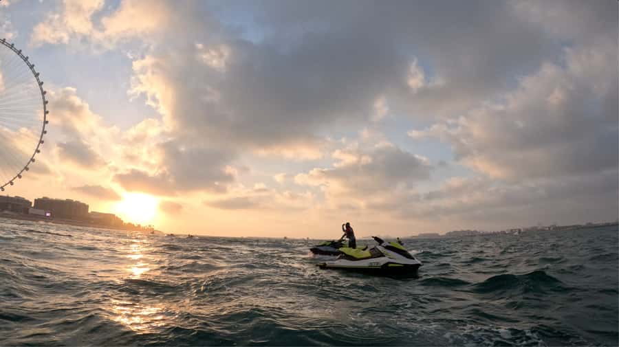 Dubai: Sunrise Jetski Tour with Guide and Photos - Starting at Shark Jetski Yacht Club