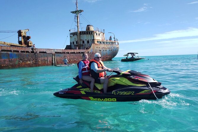 FAMOUS SHIPWRECK, Tiki Bar & Iguana Island Private Jet Ski Tour - Half Moon Bay and the rock iguanas