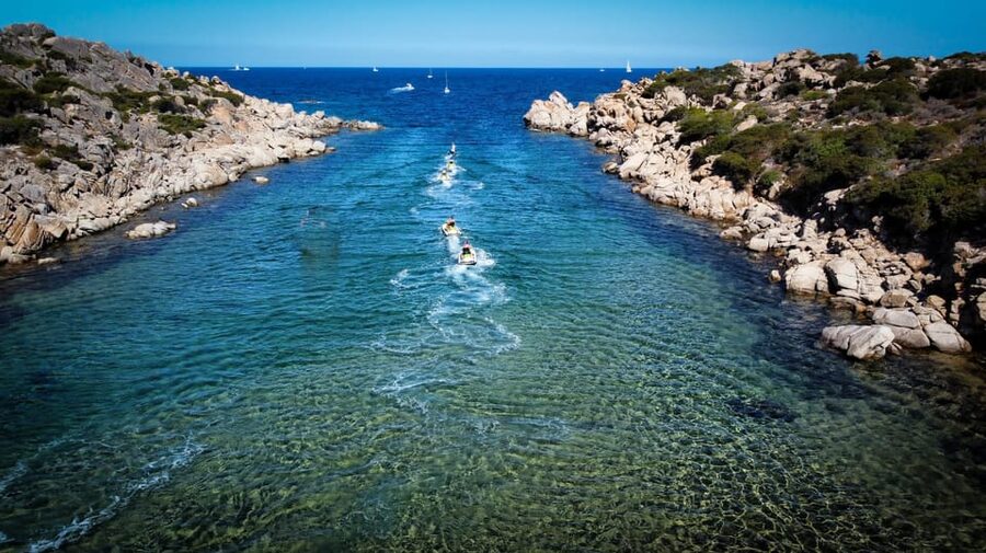 From Propriano, Jetski tour Cala d' Aguillia - 2 h - Who will enjoy this most