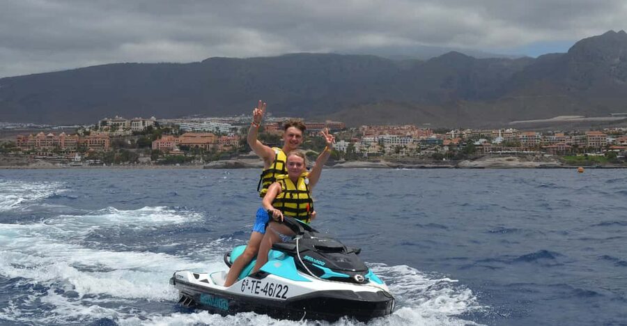 From Puerto Colon : 1 hour adrenaline JetSki tour - Who will enjoy this most