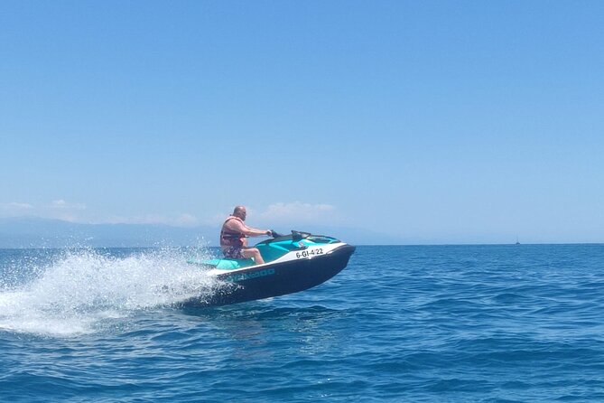Fuengirola: Alquiler Jet ski 30 min / 1 hour - Starting at Fuengirola’s marina