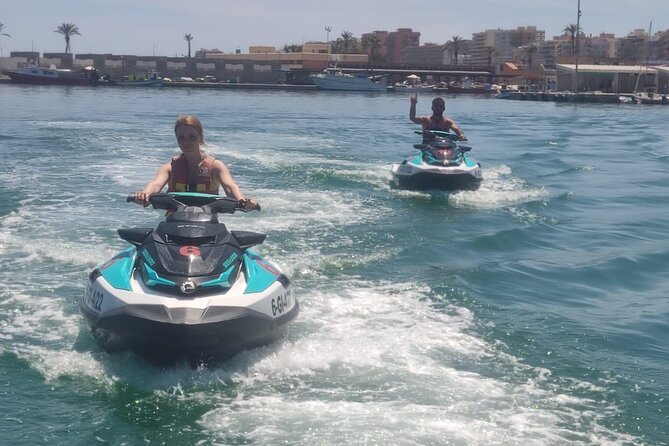 Fuengirola: Alquiler Jet ski 30 min / 1 hour - Who will enjoy this most