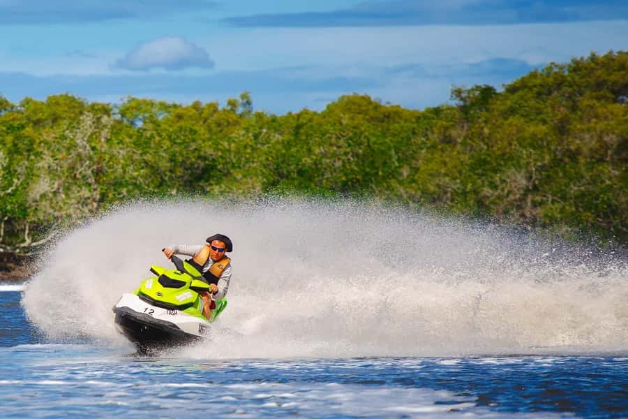 Gold Coast: 1-Hour Jet Ski Ride -No slow zones + Free Photos - Starting at Paradise Point, Not Surfers Paradise