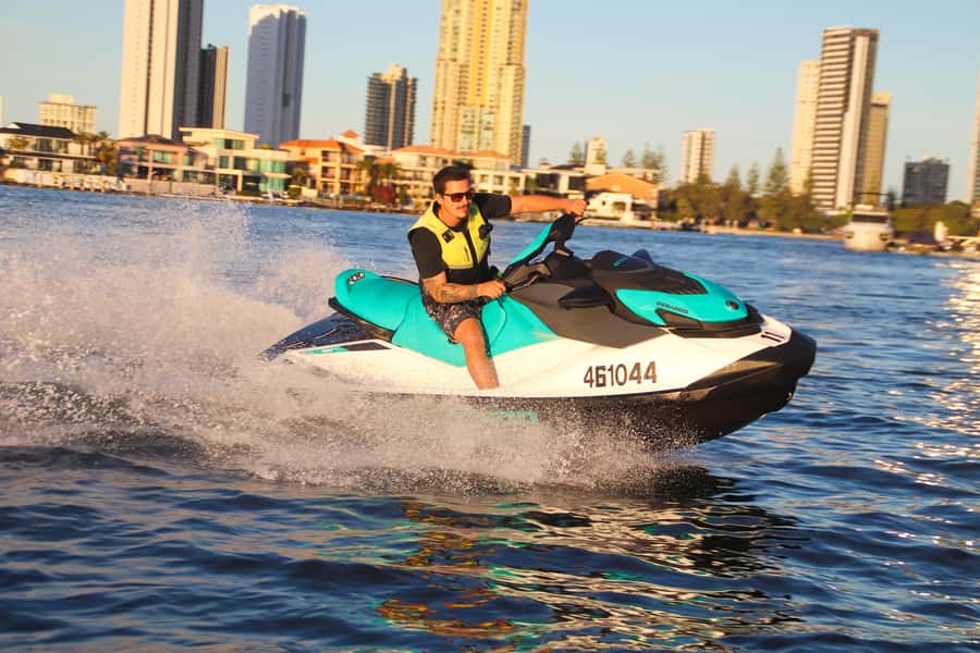 Gold Coast: 30-Minute Jet Ski - No Slow Zones - Free Photos - The safety briefing before the throttle